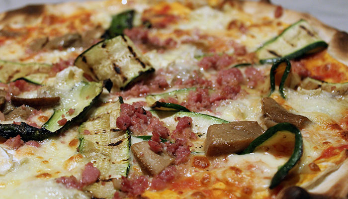 pizza-giorgione-salsiccia-brie-zucchine-pizzeria-belsit